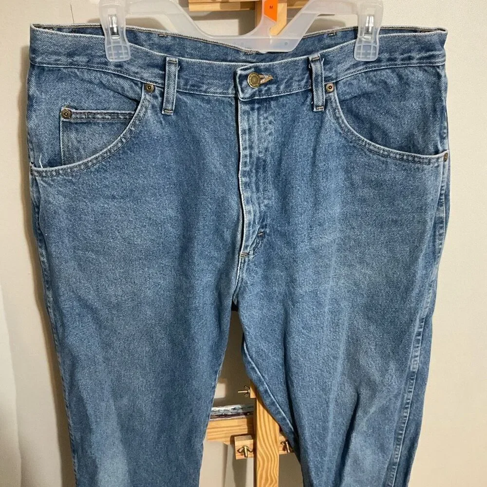 Wrangler Men’s Relaxed Fit Blue Jeans Size 36x32
